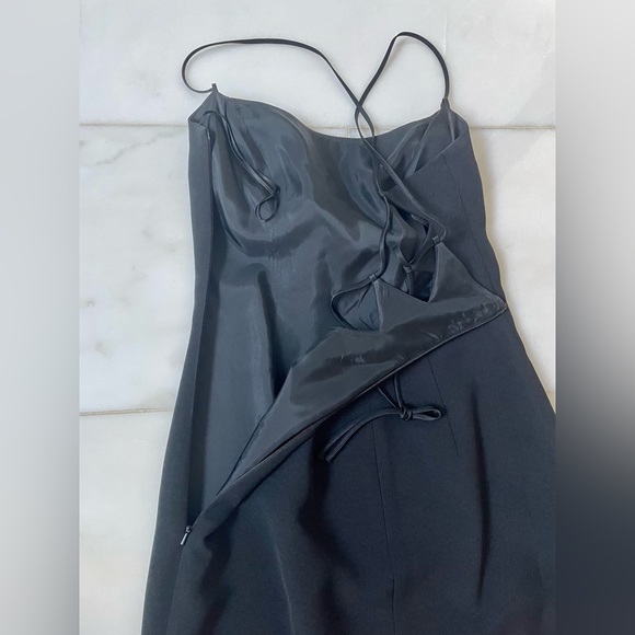 Strapy LBD - Picture 3 of 6